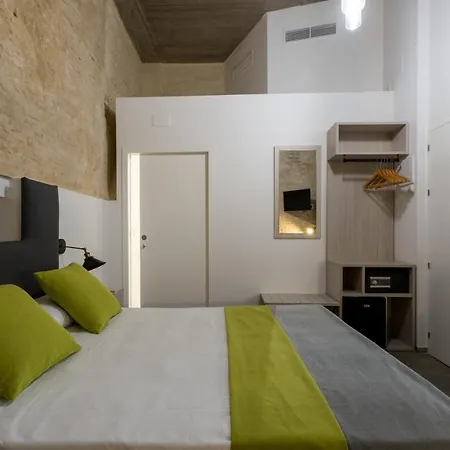 Otel La Puerta De Palacio - Adults Only