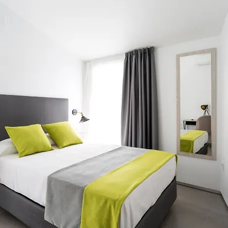 فندق La Puerta De Palacio - Adults Only